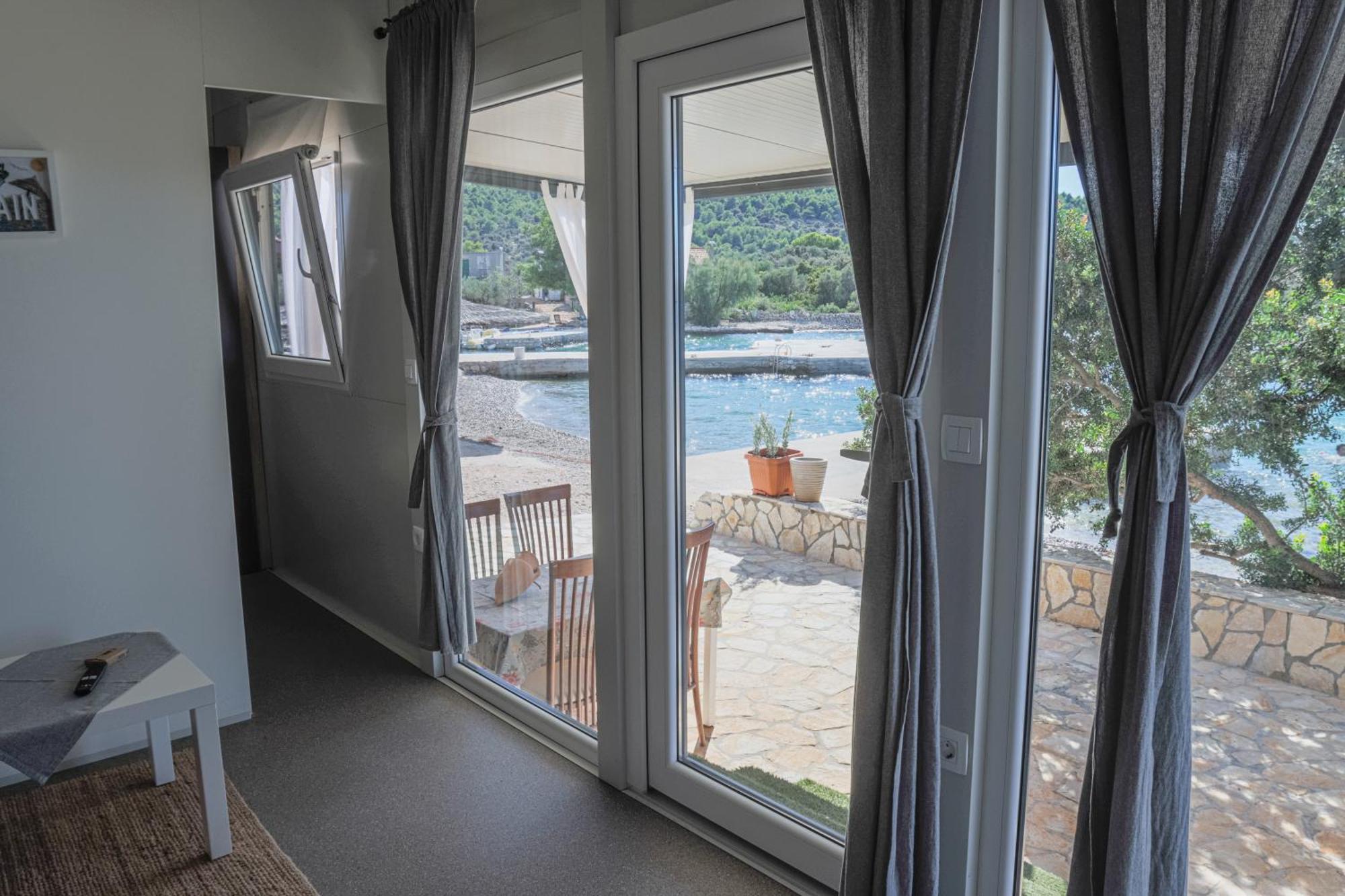 Beach House Danica - Resort & Tavern Bain, Free Transport, Pool, Island Of Zut - Kornati Pristanisce Екстер'єр фото